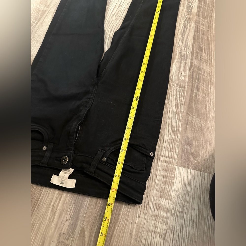 Black skinny jeans